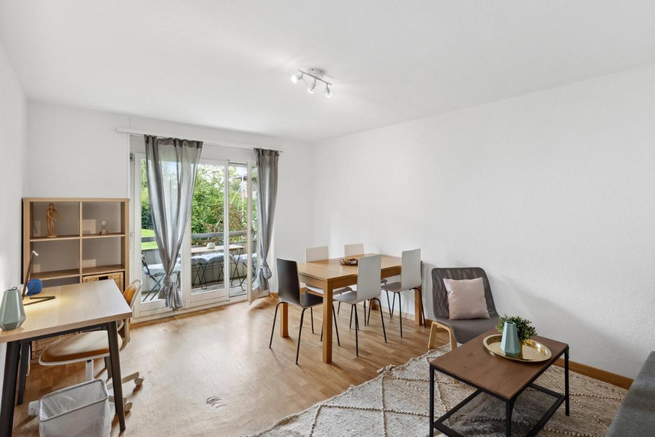 Zurich Urban Charm: Your Comfy Stay Close To The City エクステリア 写真