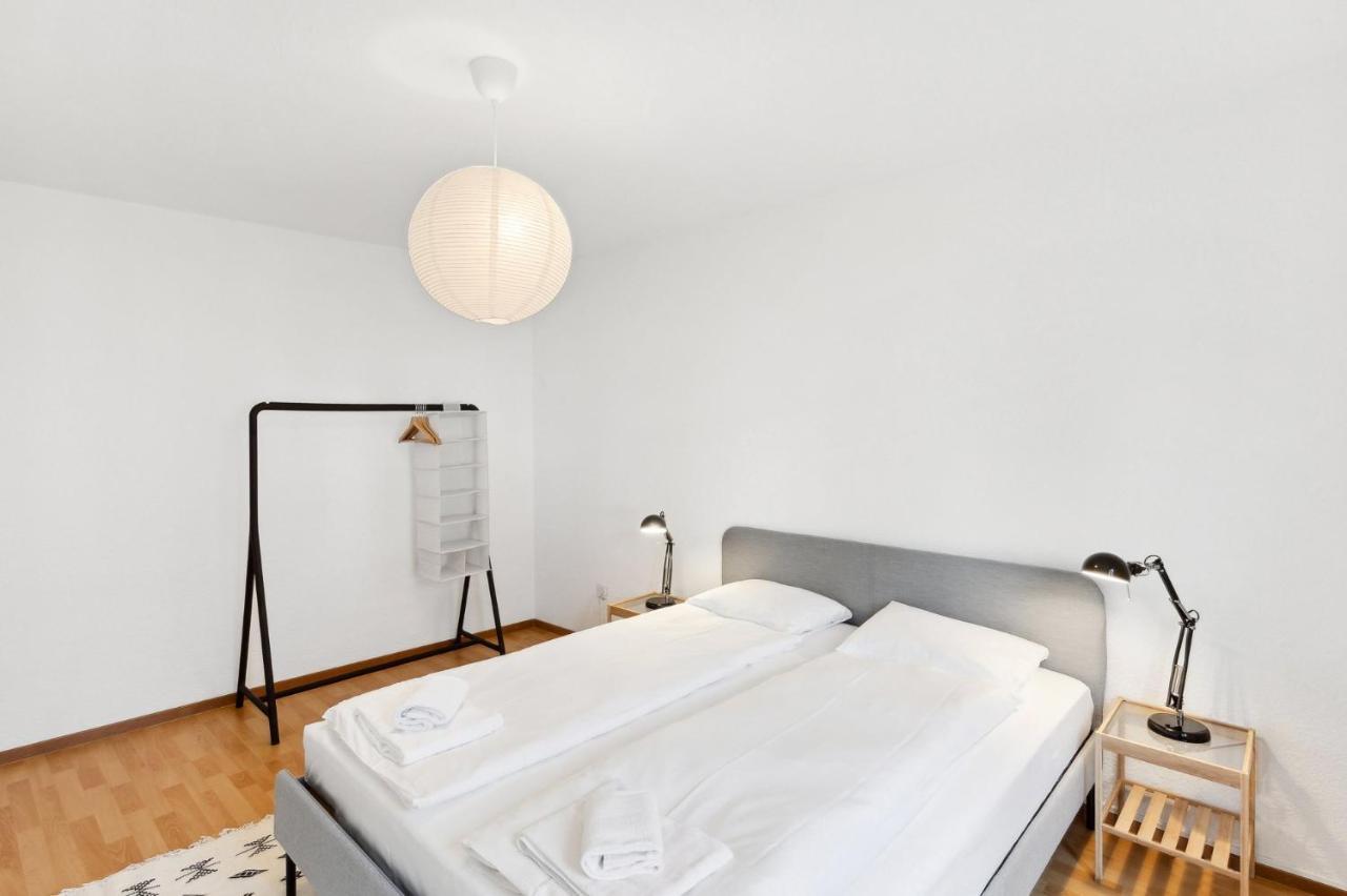 Zurich Urban Charm: Your Comfy Stay Close To The City エクステリア 写真