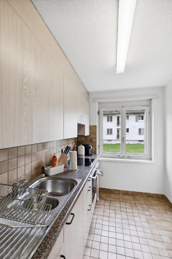 Zurich Urban Charm: Your Comfy Stay Close To The City エクステリア 写真